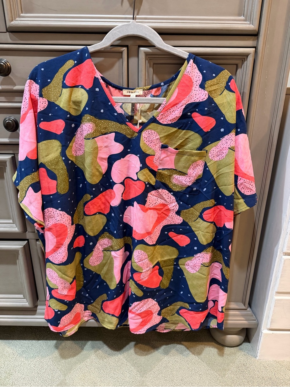 Jodifl Navy Multicolor Abstract Floral V-Neck Tee